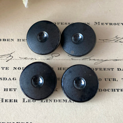 【送料無料】4個 1930s チェコ製 アンティーク ヴィンテージ 黒ガラスボタン 素材 [EY8429a] 2枚目の画像