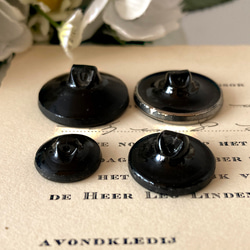 【送料無料】4個 1930s チェコ製 アンティーク ヴィンテージ 黒ガラスボタン 素材 [EY8428] 5枚目の画像