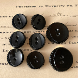 【送料無料】8個 1930s チェコ製 アンティーク ヴィンテージ 黒ガラスボタン 素材 [EY8423] 4枚目の画像
