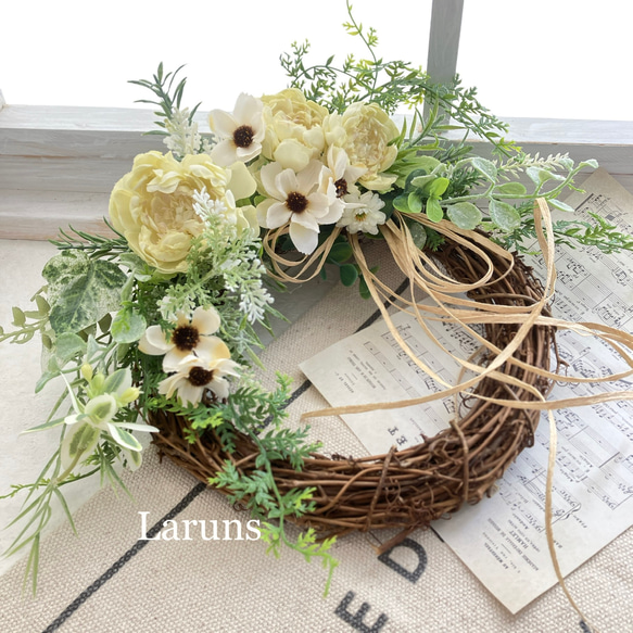 2023新作 玄関リース ドライ風ラナンキュラスのスプリングリース