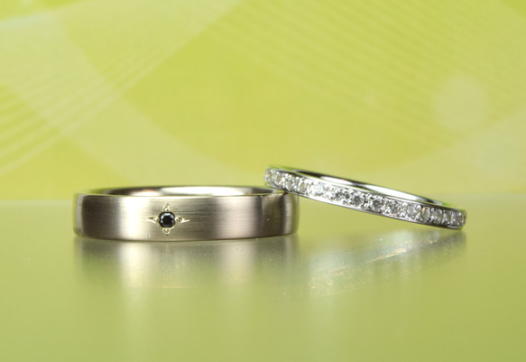 シャンパンゴールドのメンズ＆エタニティーの結婚指輪セット MG-114