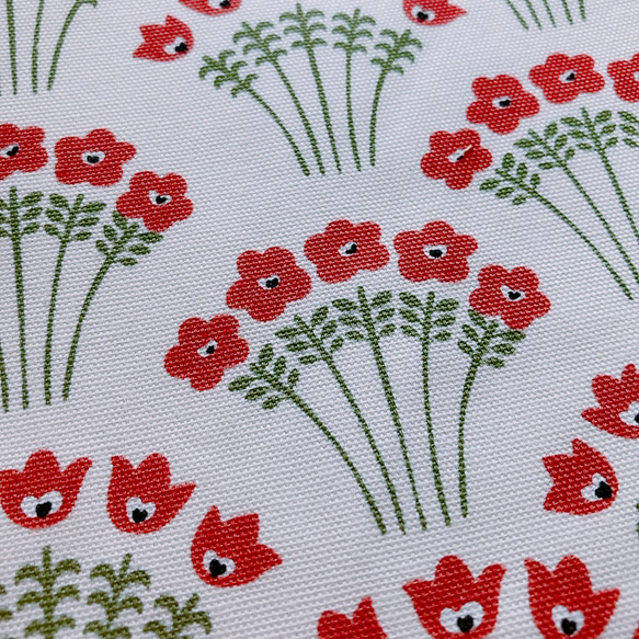 【B6用・四六判】FUWARI・染布 シリーズ　赤い花柄手帳カバー　ブックカバー 5枚目の画像