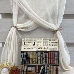 本棚＆英字新聞柄ファブリックパネル(F054) ウォールステッカー