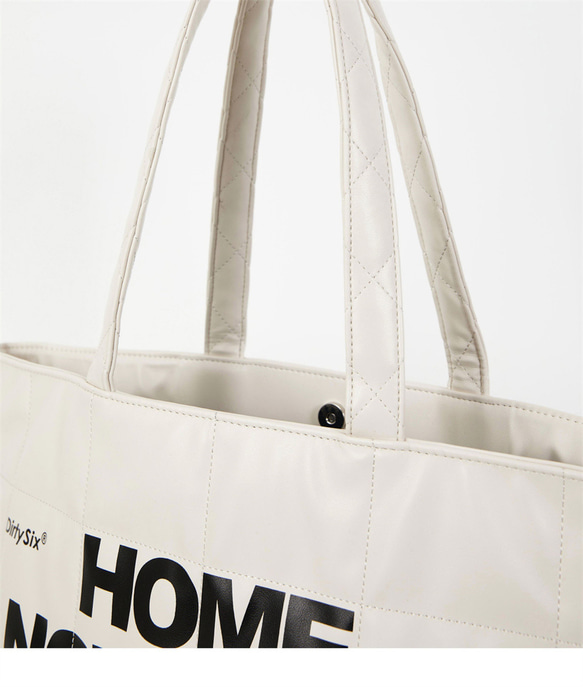 米白色 Home is not a place 印字絎縫夾棉大托特包 大容量購物袋 第13張的照片