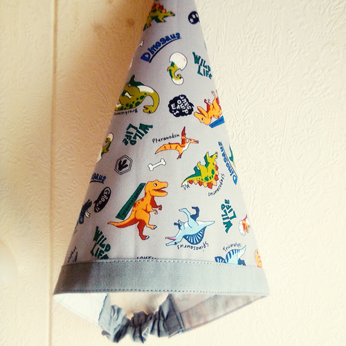 恐竜柄 グレー 子供エプロン、三角巾セット 男の子、 (100ー110