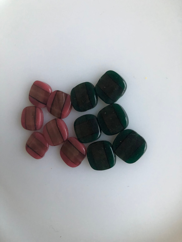 アンティーク ボタン 6個　ビンテージ 昭和 レトロ 個性的 ハンドメイド素材 日本製 ポップ アクセ ピンク　グリーン 3枚目の画像