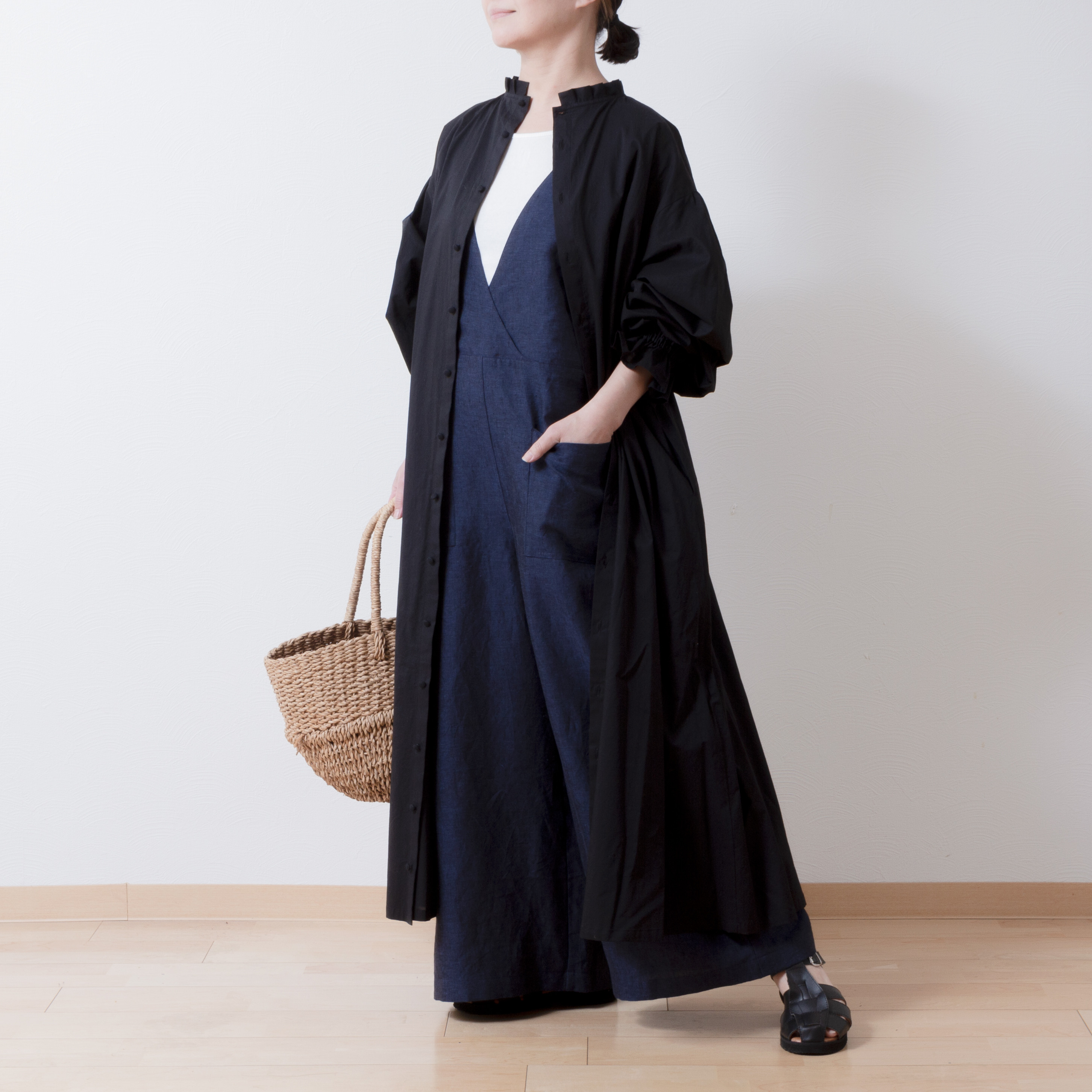 大人のカシュクールサロペットワイドパンツ-リネン/ネイビーシャンブレー