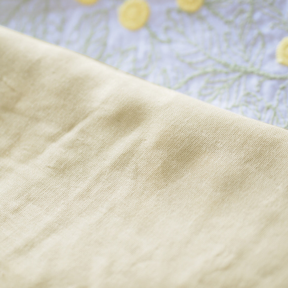 ミモザ刺繍×ダブルガーゼのふんわりスヌード　 7枚目の画像