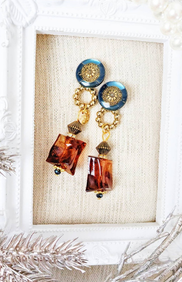 ☆vintage☆ネイビーブルー×べっ甲な大ぶりべっ甲ピアス/イヤリング  