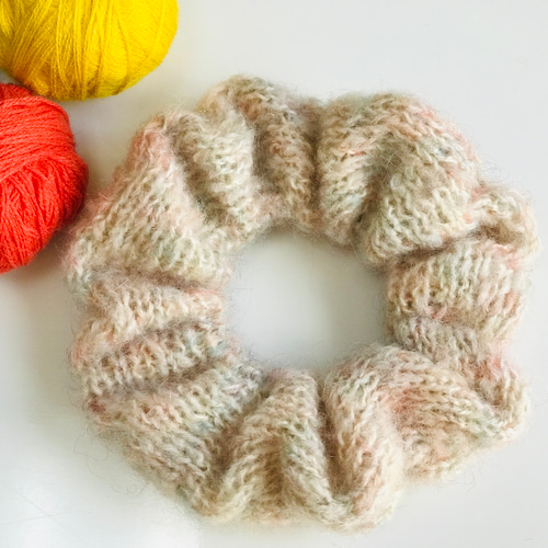 真冬のニットシュシュ シュシュ Nsui* 通販 15363666｜Creema(クリーマ)