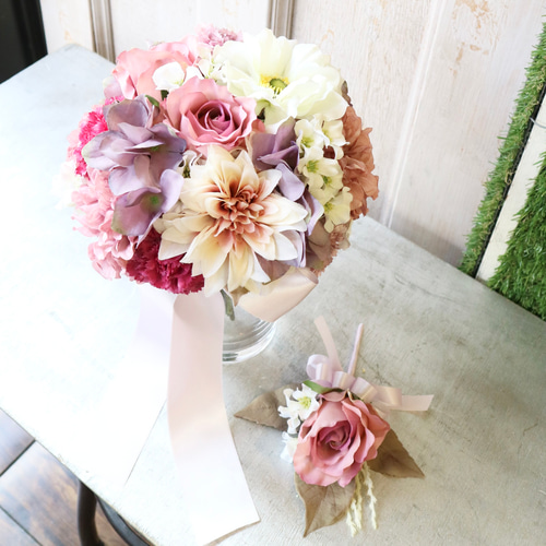 結婚式 前撮りに⭐︎アーティフィシャルフラワーブーケ/替えリボン付き 結婚式 前撮りに⭐︎アーティフィシャルフラワーブーケ/替えリボン付き