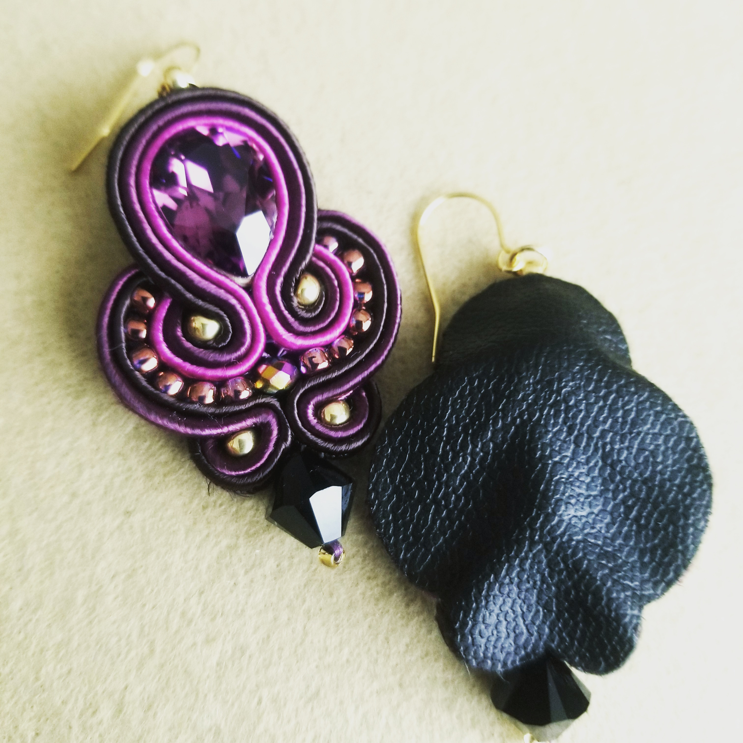 -メドゥ-  あでやかなパープルのピアス