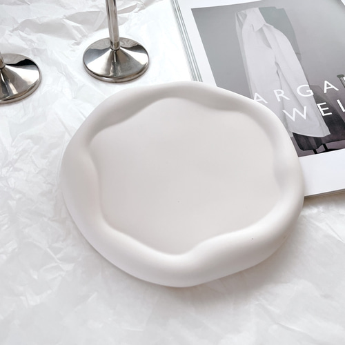 ウェーブプレート(オフホワイト) /// ジェスモナイト 撮影小物