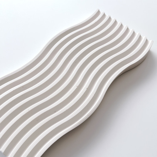 なみなみプレート_long(オフホワイト) /// ジェスモナイト 撮影小物