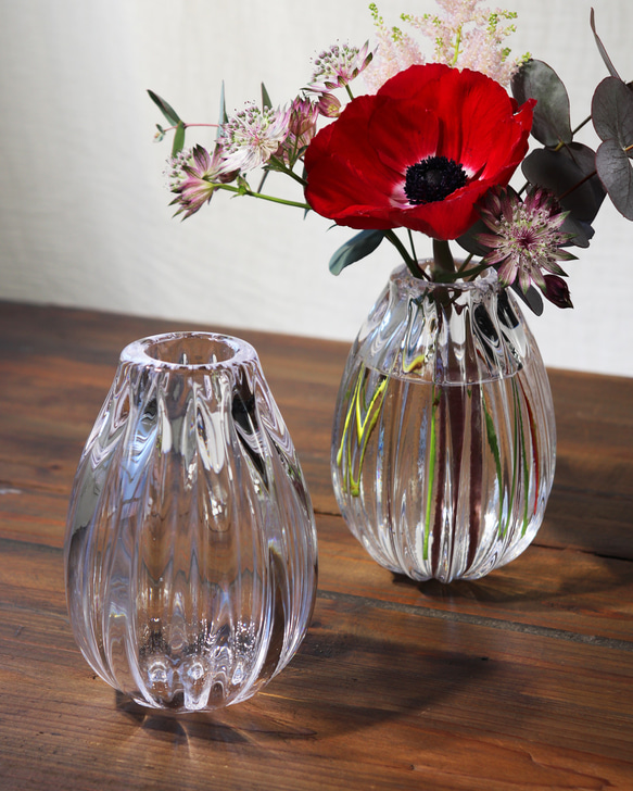 新作「フルートの花器（洋梨）」 アジサイ 花瓶 ユーカリ ユキヤナギ