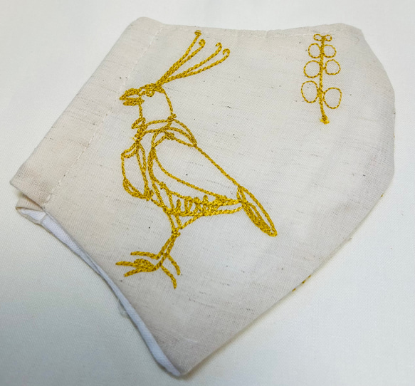 立体マスク，カバー　総刺繍　+HAyU fabric ハユ 生地使用　金鳥　1/3 2枚目の画像