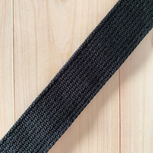 印度刺繡絲帶手帶智慧型手機支架短帶黑金色 第7張的照片