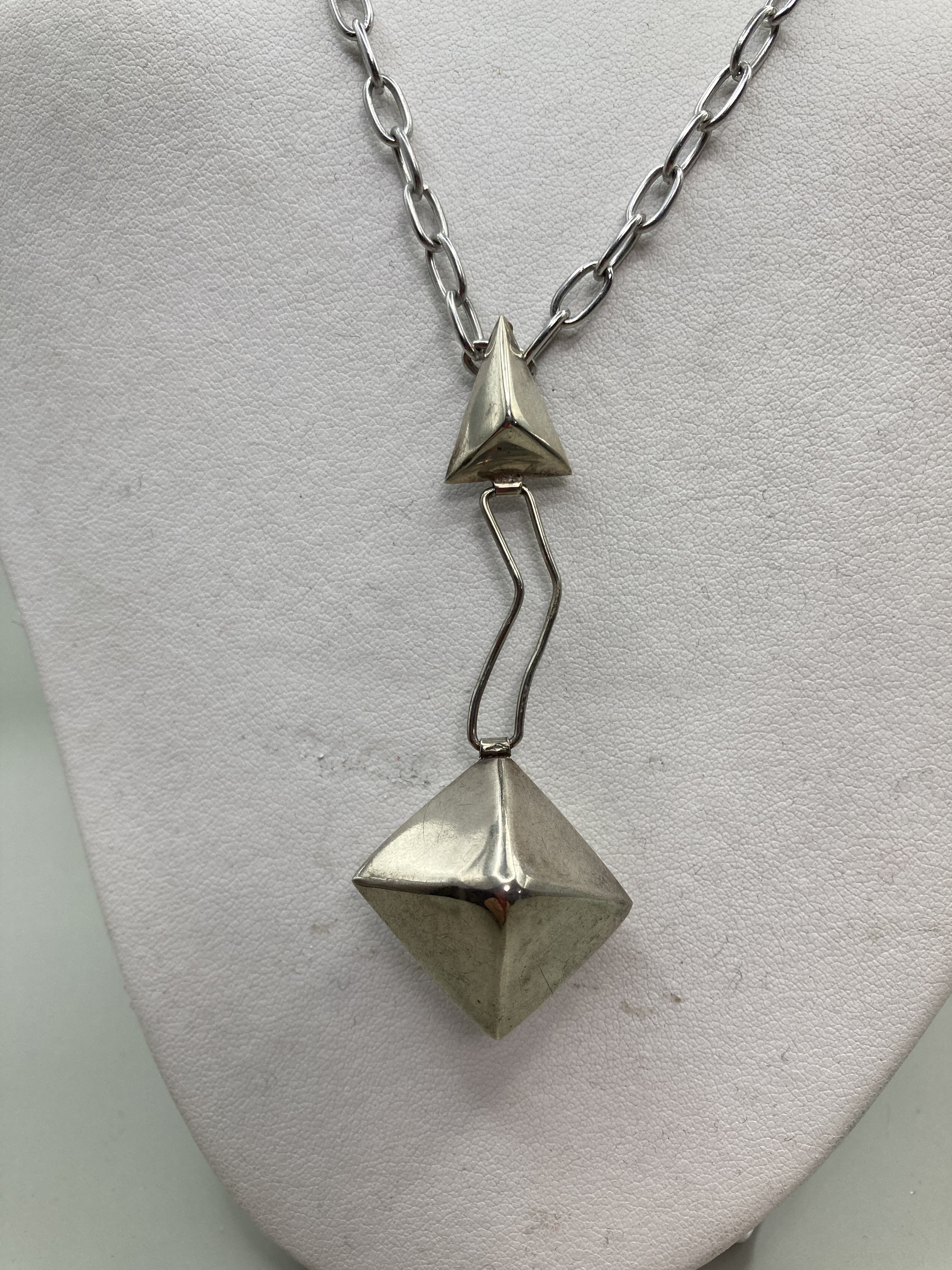 ペンダント　蓮