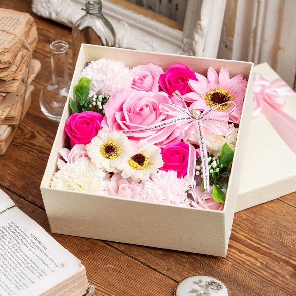HANAYUKI ソープフラワー ボックス 正方形Lサイズ（ピンク色) 母の日 プレゼント 退職祝い 誕生日プレゼント 3枚目の画像