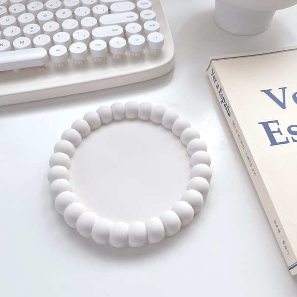 ぽこぽこプレート(オフホワイト)  ///  ジェスモナイト 撮影小物 アクセサリー アクセサリートレイ 2枚目の画像