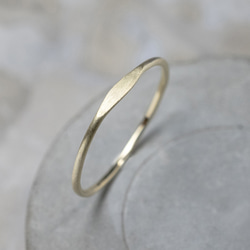 つや消し 真鍮ワンポイント槌目プレーンリング 1.0mm幅 マット｜BRASS RING｜927 3枚目の画像