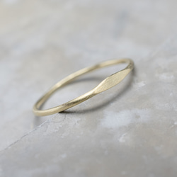 つや消し 真鍮ワンポイント槌目プレーンリング 1.0mm幅 マット｜BRASS RING｜927 1枚目の画像