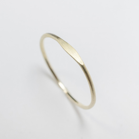 つや消し 真鍮ワンポイント槌目プレーンリング 1.0mm幅 マット｜BRASS RING｜927 4枚目の画像