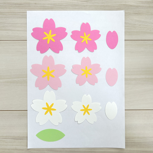 桜 壁面飾り 切り絵 ふわぽん 通販 15365866｜Creema(クリーマ)