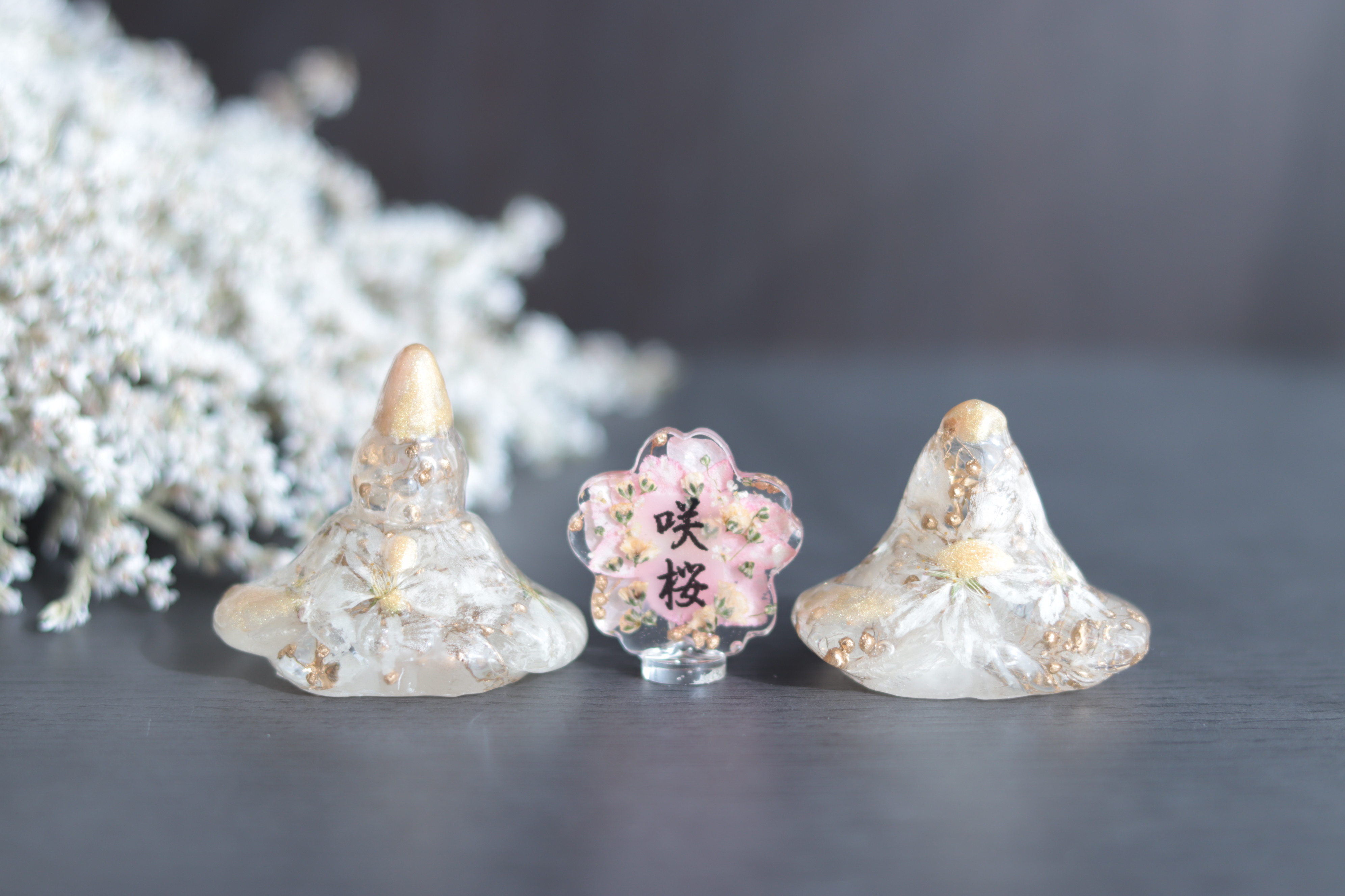 【creema限定・受注製作品】「小花を閉じこめて」固まるハーバリウム“桜”ひな人形”+お名前プレート