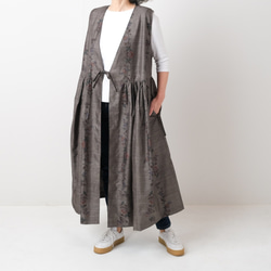 着物リメイク 本場大島紬から袖なしカシュクールワンピース 着物リメイク 大島紬から袖なしカシュクールワンピース 大島紬