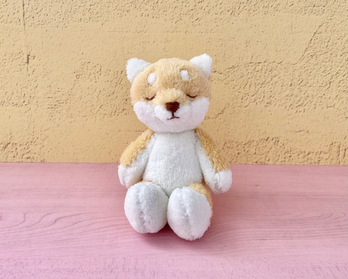 手縫いの小さい柴犬(赤柴) ぬいぐるみ TSUTOLAB(ツトラボ) 通販