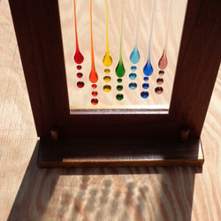 　【虹色のしずく】フュージンググラス　ガラスのインテリアフレーム 4枚目の画像