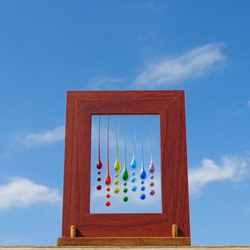 　【虹色のしずく】フュージンググラス　ガラスのインテリアフレーム 3枚目の画像