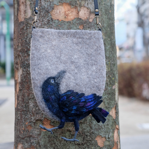 カラスのサコッシュ（ポシェット/羊毛フェルトバッグ） サコッシュ
