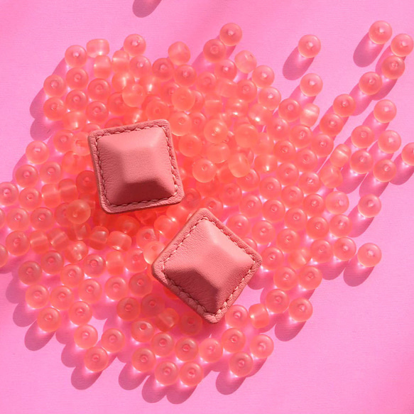 Airas~square~【レザーピアス/イヤリング】〝Sakura pink〟 15枚目の画像