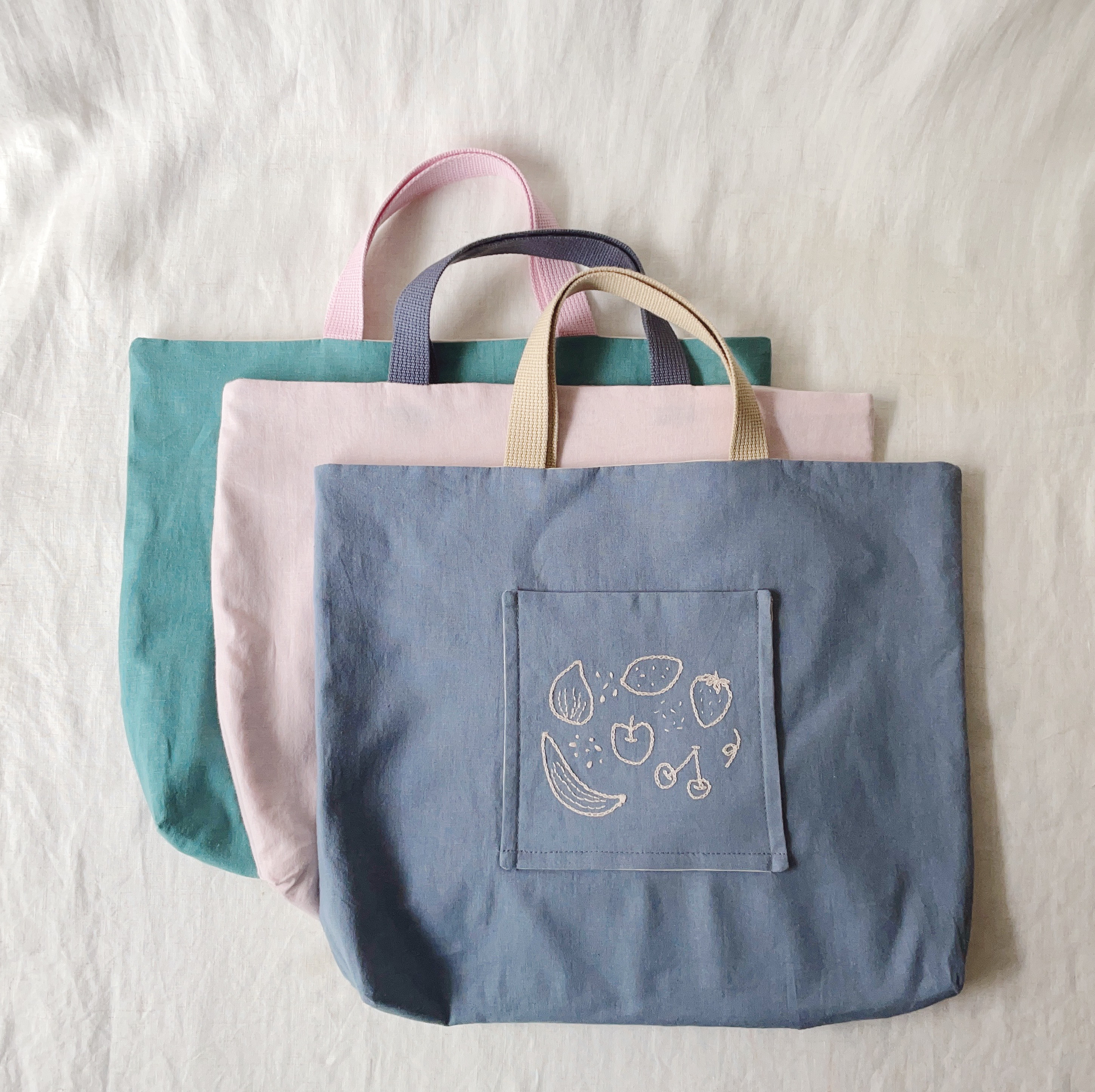 くだもの刺繍レッスンバッグ ○サイズ・名入れなどオーダー承り