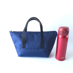 洗える保冷保温ランチバッグ(弁当袋)✨シンプルなネイビー（紺） 1枚目の画像