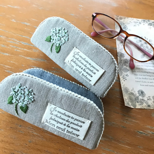 再販　紫陽花アナベル刺繍　ナチュラルで　おしゃれメガネスタンド　メガネケース　眼鏡置き　 6枚目の画像