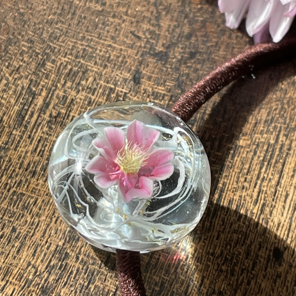 ガラスの ヘアゴム 桜ひとつぶ　クリア 3枚目の画像