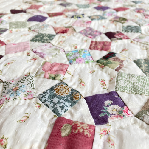 メリーゴーランドのパッチワークタペストリー パッチワークキルト