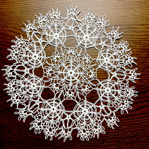 繊細なデザインが華やかなレース編み レース uri 通販 15369194