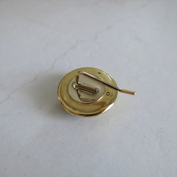 アラベスクな、ゴールドメタル　ヴィンテージボタンのポニーフック　レトロボタンヘアカフス 6枚目の画像