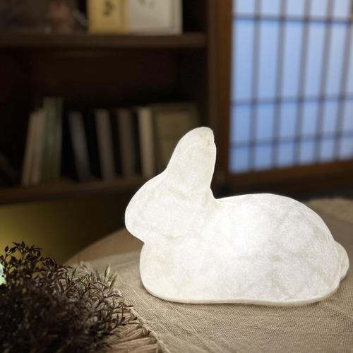 ペーパーラビットランプ【香箱座り】／うさぎランプ／兎の灯り