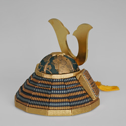 五月人形 木目込み人形 コンパクト 兜飾り「宝輝・粋 」焼き桐 四角形（小）　 14枚目の画像