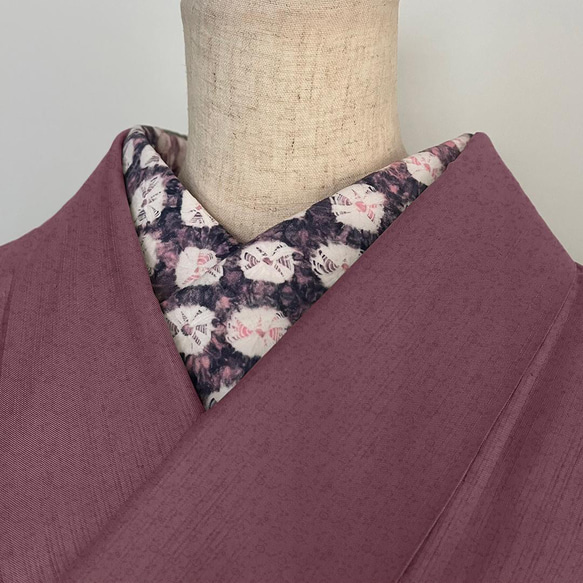 半衿 絞り染め ぼかし 梅紫と青褐 半襟 木綿 コットン グラデーション ピンク 4枚目の画像
