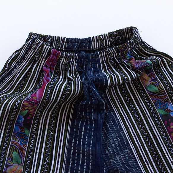 モン族刺繍ワイドパンツ 9　ガウチョパンツ * 86cm丈 * 民族古布　エスニック 10枚目の画像