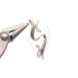 ERG-2302-MR [2 pieces] S shape Earring, S shape Post Earring 第4張的照片