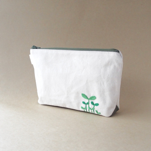 ❤おばあ様専用❤ハンドメイド 帯 葉柄刺繍ポーチ 30％OFF】バステト刺繍