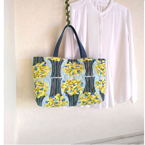 ミナペルホネンmerciミント キルトのトートバッグ ミモザイエロー 横長  