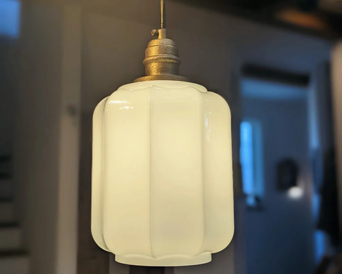 昭和？のライト照明 56af34beb7ba5549ff59a9f4877e59